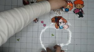 Открываю пакетики тока бока