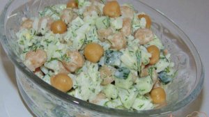 Рисовый салат с нутом