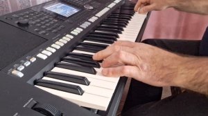 1000009013.mp4. Синтезатор Ямаха ПСР-С950.