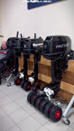 Tohatsu M 18 E2 S и остатки витрины после сумасшедшей субботы