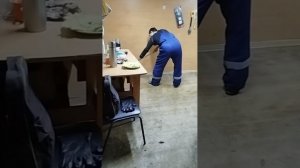 Из серии "Моя бригада" 13.03.2025г. "Уборщицы" наводят порядок в нашей бытовке.