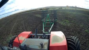 (Сезон 2018) Трактор Кировец  К744 р4 и штригельная борона кама 24!