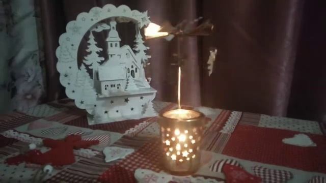 Новорічний різдвяний декор подарунок підсвічник карусель