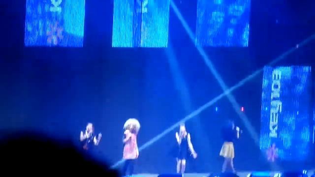Neon Jungle - Trouble