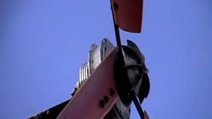 Винт уже на ветряке, ожидаем ветра  и теста ветрогенератора на грид sun 2000.
