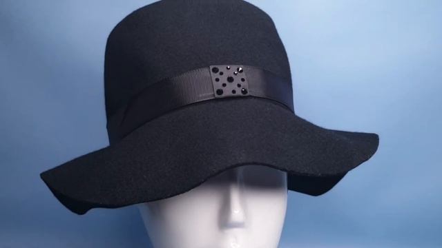 Шляпа черная с полями смотреть онлайн