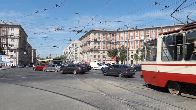 Villamosok Szentpéterváron  Trams in Sankt-Petersburg