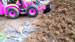 JCB BACKHOE FULLY LOADING SAND IN MINI TRACTOR | JCB EXCAVATOR ACROSS 3 WOOD BRIDGE | JCB VIDEO