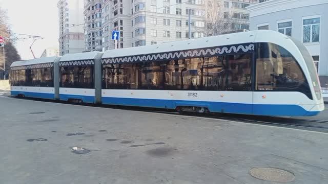 Весна в Москве мцд трамваи новогоднее метро смотреть онлайн