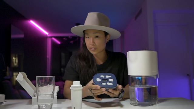 CLEANEST WATER? no frills LARQ advanced double water UV-C filtration system смотреть онлайн