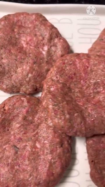 Beef Burger with Caramelized Onion Recipe | Beef Burger Recipe смотреть онлайн