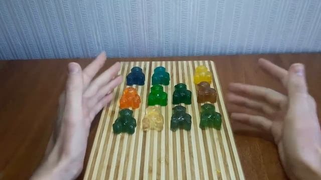 ЖЕЛЕЙНЫЙ МЕДВЕДЬ ВАЛЕРА И РАЗНОЦВЕТНЫЕ ЖЕЛЕЙНЫЕ МИШКИ
