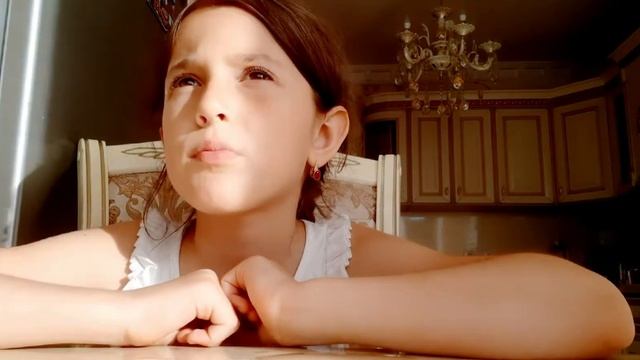 VLOG-10 : Мы вернулись 🤩 . Конец первого класса 🥳 . Летние каникулы 🌞 . смотреть онлайн