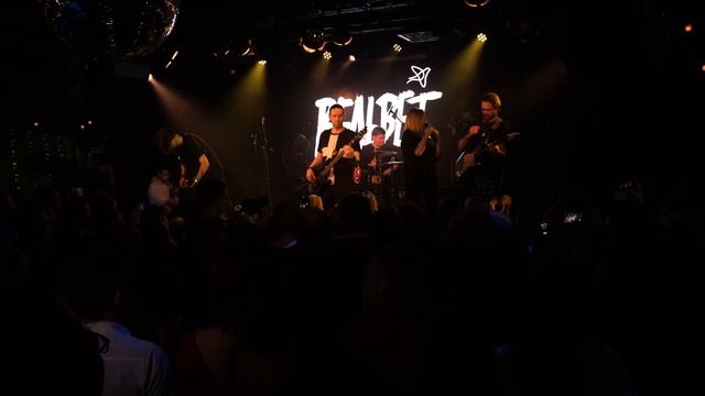 Вельвет — Птицы-канарейки (Live 2021) смотреть онлайн