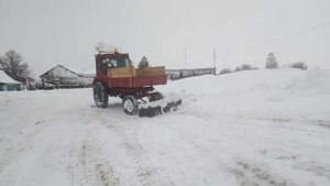 трактор т16мг-у1 чистим мокрый снег