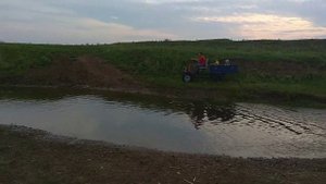 Самодельный трактор переломка с кузовом