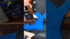 Обзор на мотоботы Scoyco.