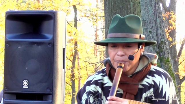 Invisible Touch.  Нежная мелодия индейцев золотой осенью. смотреть онлайн