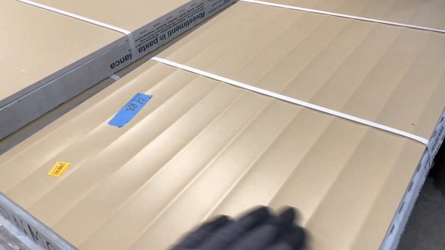 Dramatic, warm, vintage, modern, neutral, bold: many vibes in the tile aisle! смотреть онлайн