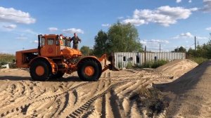 Кировец К-700 «Горбатый». Отсыпка песком [1]