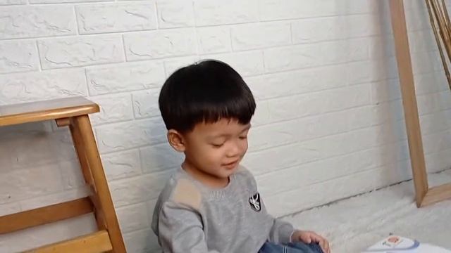 Unboxing Baby's Happy Gym Good Friend from Nin Hera смотреть онлайн