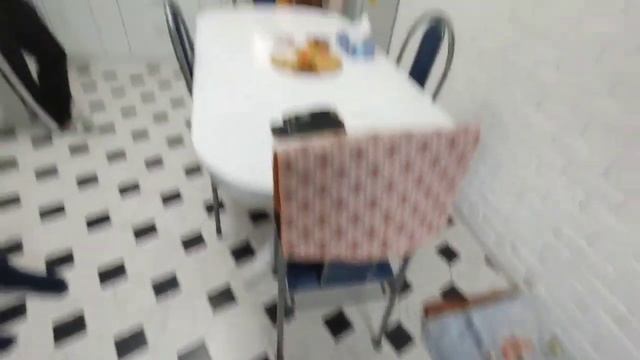 Продается 2-к. квартира с хорошим ремонтом и мебелью в городе-курорте Анапа смотреть онлайн