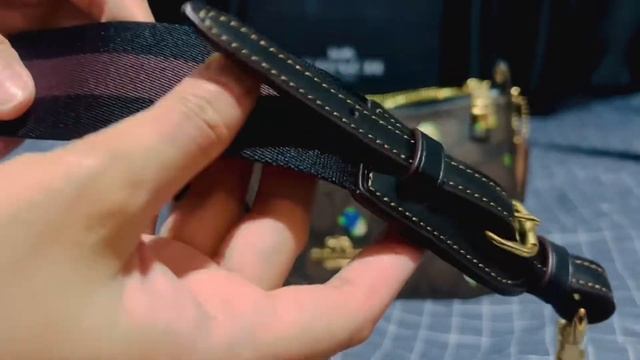 COACH BAGUETTE IN SIGNATURE CANVAS with Mini Rose Print | Color: Brown Black Multi | UNBOXING #coac смотреть онлайн