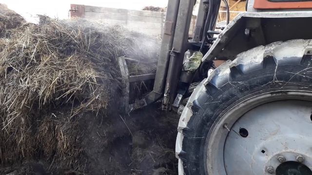 Погрузка гною саморобним погрущиком смотреть онлайн