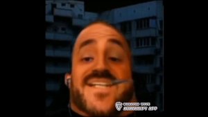 Думерские лица мистера исключительного поют