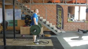 Взятие штанги на грудь в стойку с виса