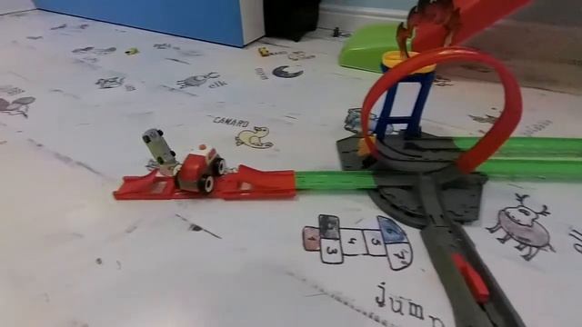 Вспышь и чудо-машинки смотреть онлайн