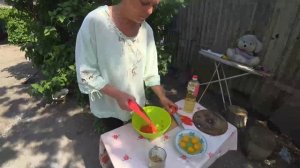 Жизнь в деревне. Готовлю гарнир к рису на ужин, для семьи.