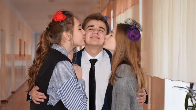 ОСТАННІЙ ДЗВОНИК. ГІМНАЗІЯ №3. 29.05.2020 смотреть онлайн