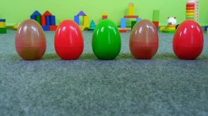 Мультфильмы про машинки: трактор и кубики с цифрами.