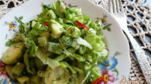 Салат Зеленый с кунжутным маслом