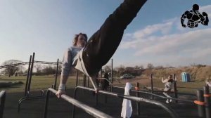 Explosive Training by Daniels  Laizans