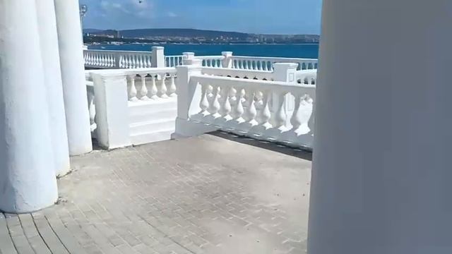 Лазуревый берег_набережная_выход на пляж