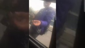 14 летний мальчик разбил стекло машины