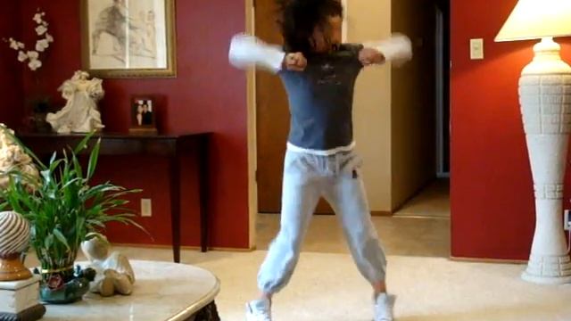 Dizzie K- I Got A Bottle by Trina feat. Missy Elliot Choreo by Arianalynn смотреть онлайн