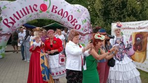 Уварово. Фестиваль "Вишневарово 2023". Ярмарка, костюмированное шествие и много вишни)))).
