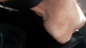 Демонтаж бардачка на Лифан Х70и замена салонного фильтра