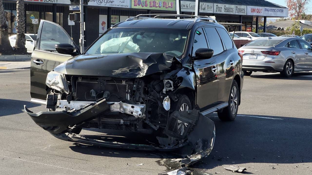 МНЕ РАЗБИЛИ МАШИНУ И МЕСЯЦ ПРЯТАЛИ смотреть онлайн