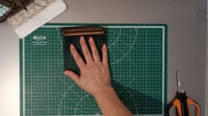 Мастер класс по вышивке сервировочной салфетки на пластиковой канве лентой из ротанга