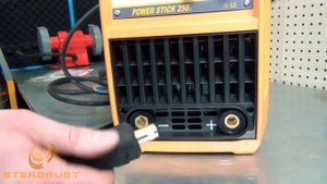 Инверторный сварочный аппарат HUGONG POWER STICK 250 III