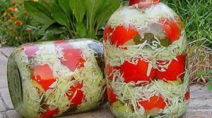 Томаты в капусте