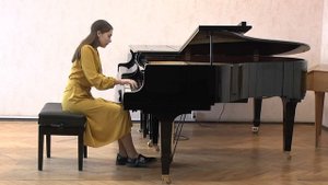 Стёпкина Мария (8 класс). М.Глинка- М. Балакирев "Жаворонок"