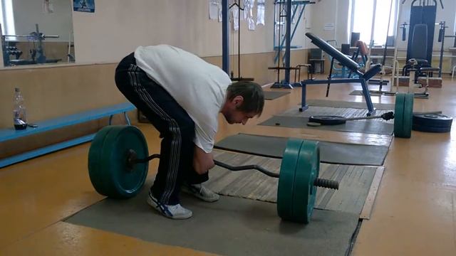 Силовой, опасный,экстрим 208 кг,отрыв от пола в особо опасном положении исполняет Жека