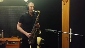 Музыка из к/ф "Свой среди чужих, чужой среди своих". Тенор саксофон.