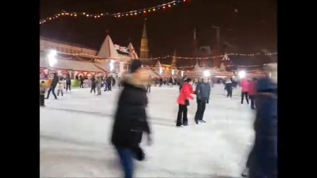 Гум каток, Москва, декабрь 2013 г. смотреть онлайн