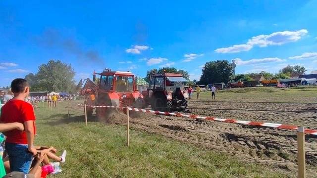 Zákányszéki Traktor Show 2023 - Erőhúzás смотреть онлайн